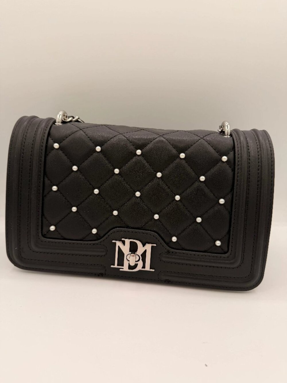 Badgley Mischka Black Quilted Pearl Stud Crossbody Bag BM-4136